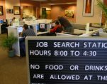 People search for jobs on computers at the Verdugo Jobs Center, a partnership with the California Employment Development Department, in Glendale, California November 7, 2008. The U.S. unemployment rate shot to a 14-1/2 year high last month as employers slashed jobs by an unexpectedly steep 240,000, suggesting President-elect Barack Obama will face a deep recession when he takes office. (Photo: Reuters)