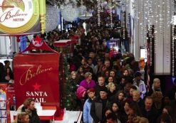 black-friday-shoppers-at-macys-in-herald-square