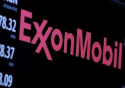 The logo of Exxon Mobil Corporation is shown on a monitor above the floor of the New York Stock Exchange in New York, December 30, 2015. (Photo: Reuters)