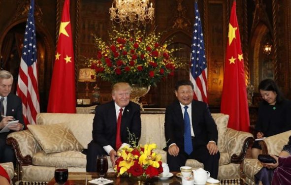 Presidents Donald J. Trump and Chinese President Xi Jinping sit with first ladies Melania Trump and Peng Liyuan before dinner at Mar-a-Lago in Palm Beach, Florida, on April 6. (Photo: AP)