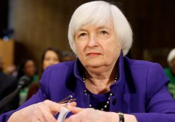 Federal Reserve Chair Janet Yellen prepares to speak before a Senate Banking, Housing, and Urban Affairs Committee hearing on the ìSemiannual Monetary Policy Report to the Congressî on Capitol Hill in Washington, U.S., February 14, 2017. (Photo: Reuters)