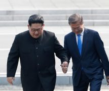 South Korean President Moon Jae-in and North Korean leader Kim Jong Un meet in the truce village of Panmunjom inside the demilitarized zone separating the two Koreas, South Korea, April 27, 2018. (Photo: Korea Summit Press Pool/Pool via Reuters)