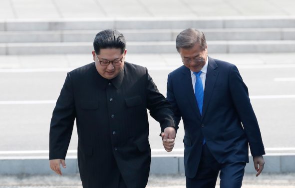 South Korean President Moon Jae-in and North Korean leader Kim Jong Un meet in the truce village of Panmunjom inside the demilitarized zone separating the two Koreas, South Korea, April 27, 2018. (Photo: Korea Summit Press Pool/Pool via Reuters)