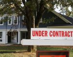 A under contract sign on a home previously for sale in Vienna, Va. (Photo: Reuters)